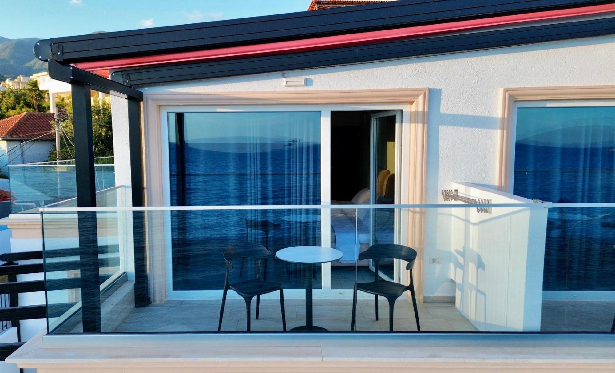 Bed and Breakfast Ionian Terrace Himare Esterno foto